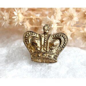 Crown Shaped Gold Toned Textured Vintage Costume Jewelry Brooch | Lapel Pin